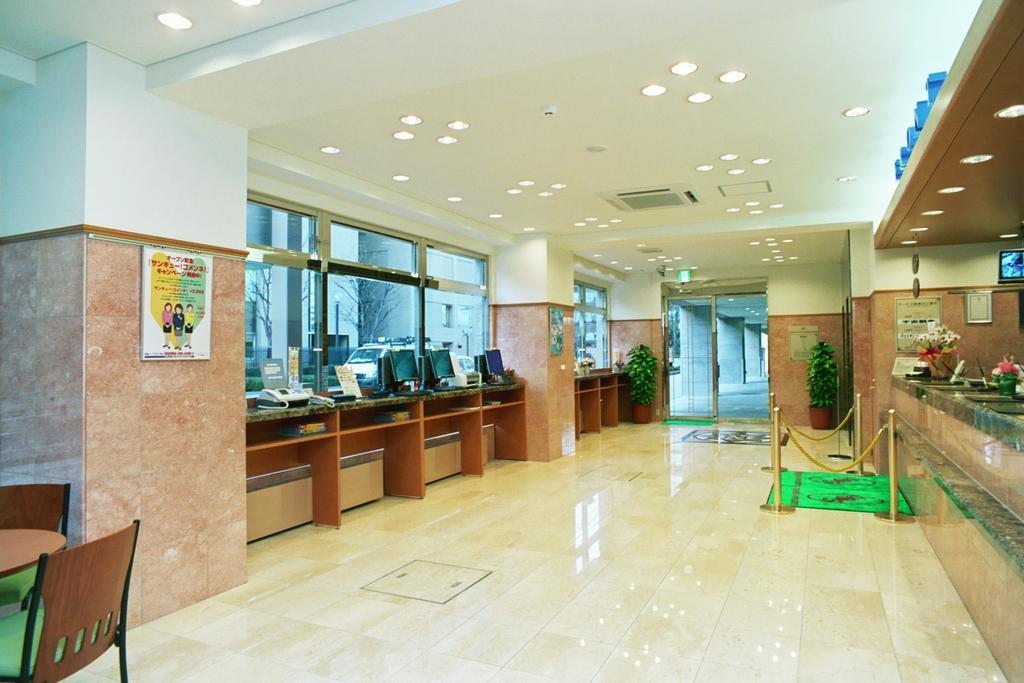 Toyoko Inn Tokyo Monzen-Nakacho Eitaibashi Exterior photo