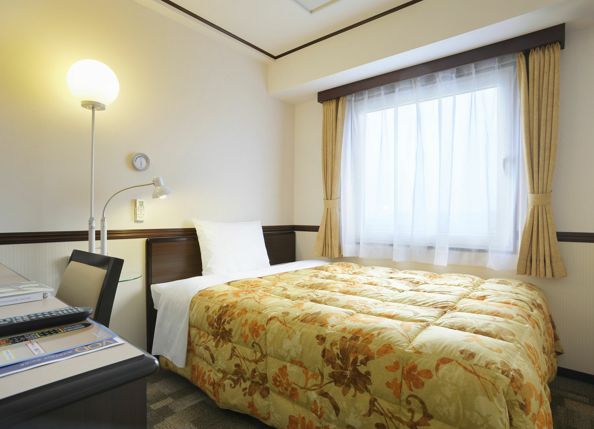 Toyoko Inn Tokyo Monzen-Nakacho Eitaibashi Exterior photo